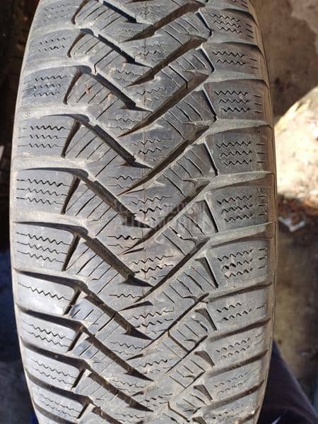 Laufenn 185/60 R15 Zimska