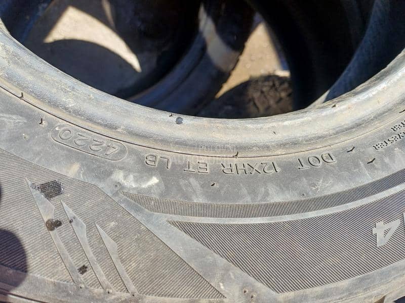 Laufenn 185/60 R15 Zimska