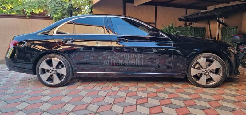 Mercedes Benz E 220 AIR/4MATIK/VIRT/BURM
