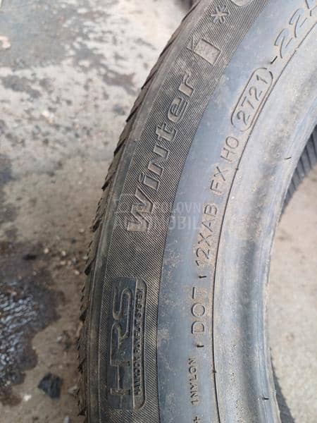 Hankook 225/50 R17 Zimska