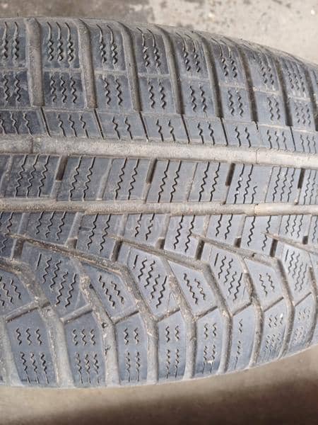Hankook 225/55 R17 Zimska