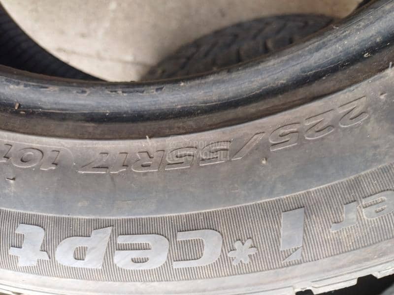 Hankook 225/55 R17 Zimska