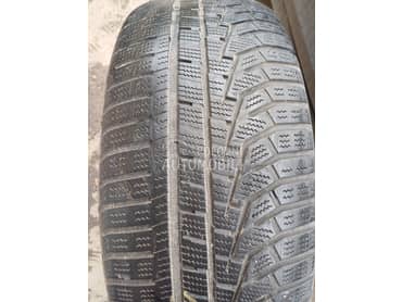 Hankook 235/55 R19 Zimska