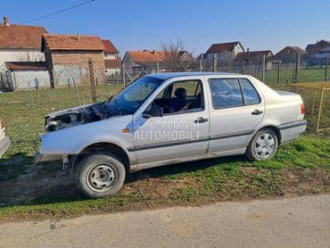 Razni delovi za Volkswagen Vento od 1990. do 1998. god.