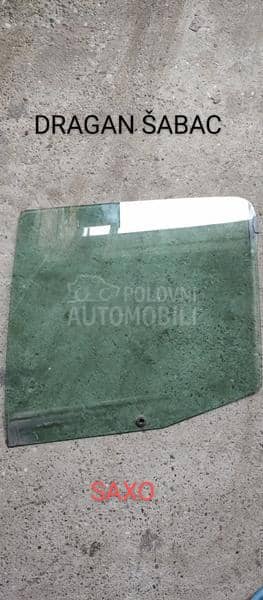 Auto staklo (šoferšajbna, proz
