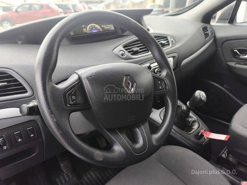 Renault Scenic 1.5 DCI