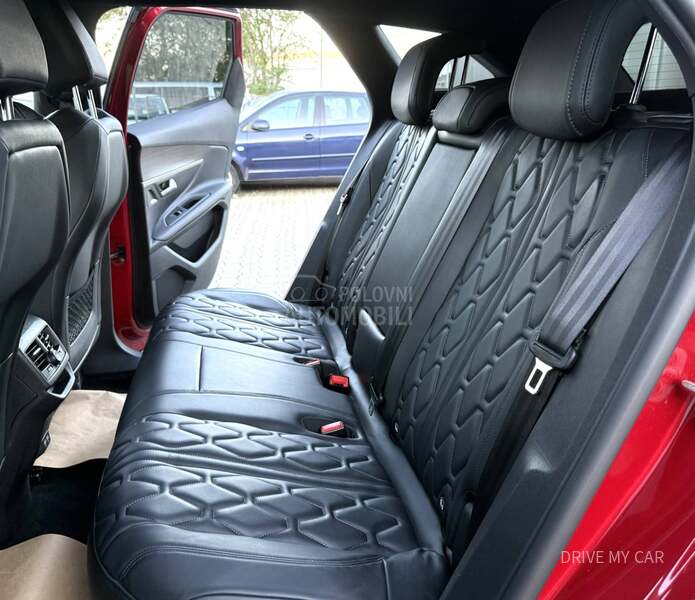 Peugeot 3008 GT LINE HYBRID4  4x4