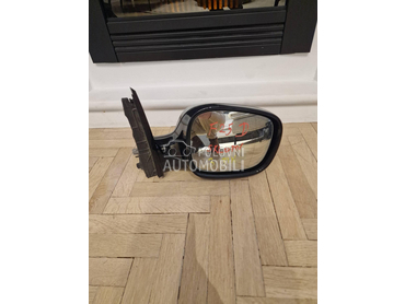 Desni retrovizor F25 za BMW X3 od 2013. do 2017. god.