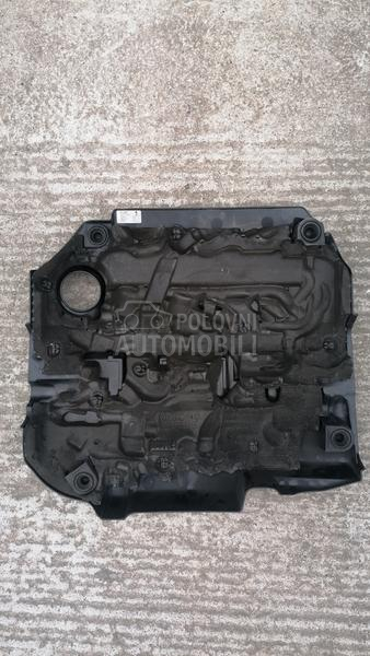 poklopac motora