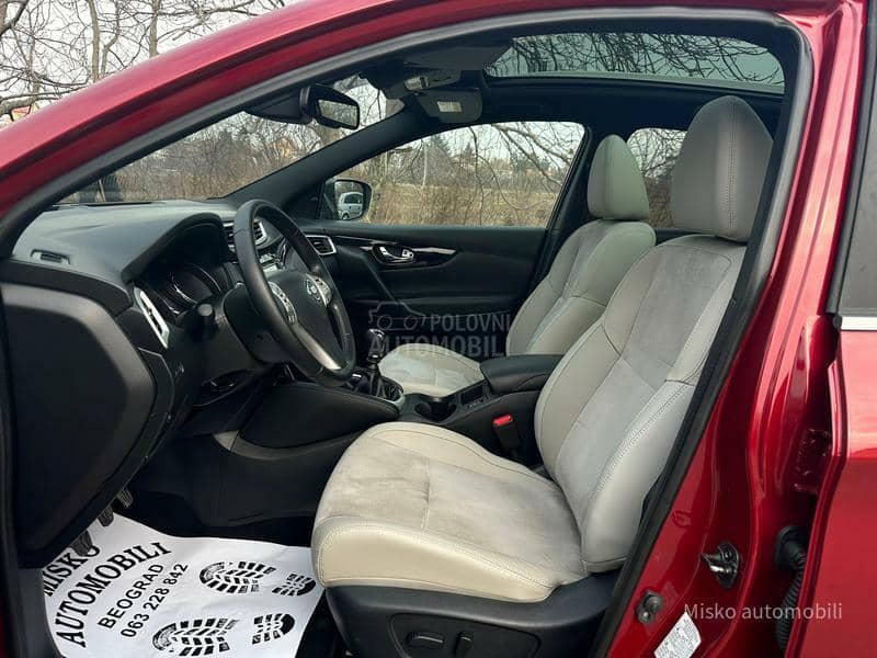 Nissan Qashqai 1.6 DCI 4x4 Kam 360