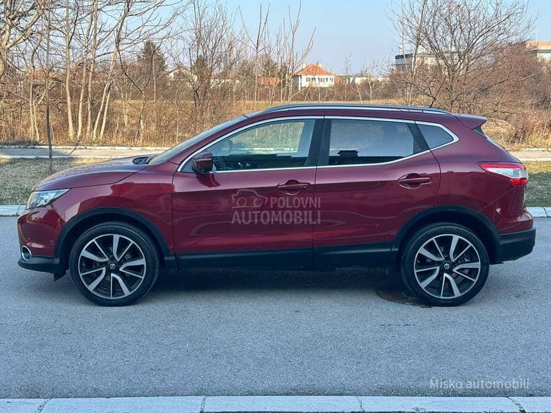 Nissan Qashqai 1.6 DCI 4x4 Kam 360