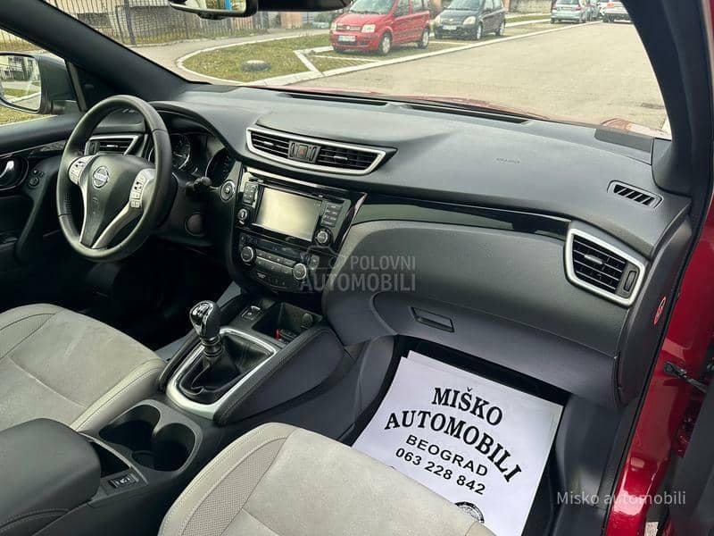 Nissan Qashqai 1.6 DCI 4x4 Kam 360