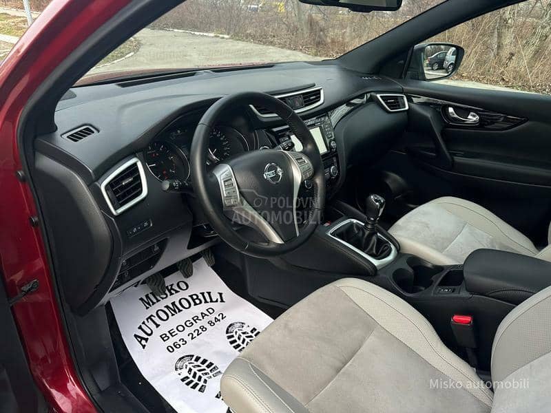 Nissan Qashqai 1.6 DCI 4x4 Kam 360