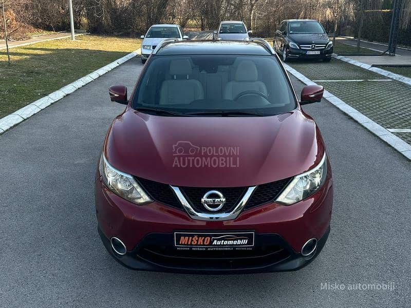 Nissan Qashqai 1.6 DCI 4x4 Kam 360