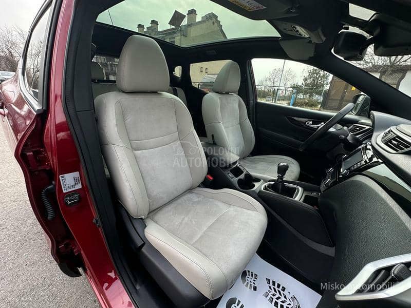 Nissan Qashqai 1.6 DCI 4x4 Kam 360