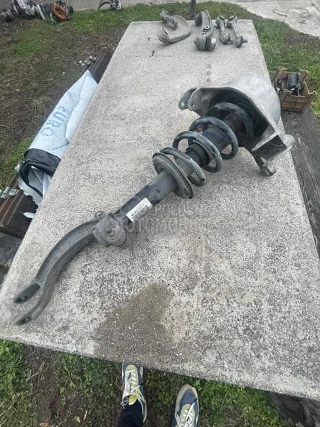 amortizer sa oprugom prednji