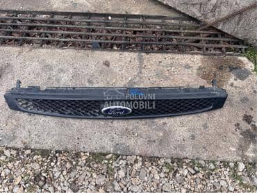 maska između farova za Ford Fiesta od 2002. do 2005. god.