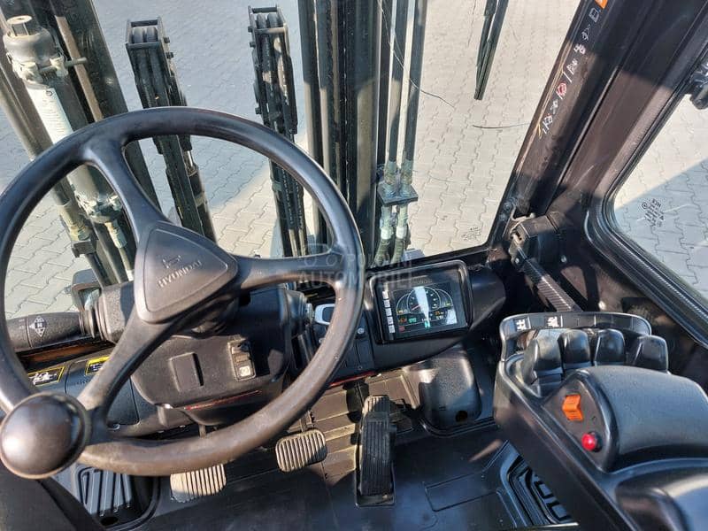 Hyundai 3.5 tona triplex