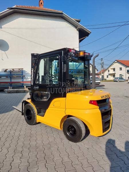 Hyundai 3.5 tona triplex