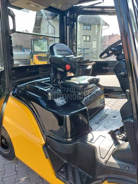 Hyundai 3.5 tona triplex