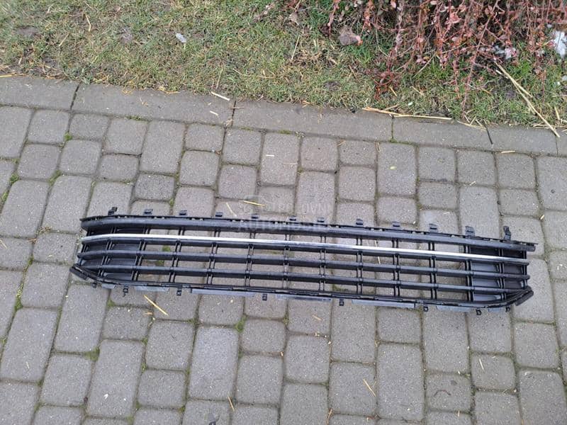 Maska grill rešetka