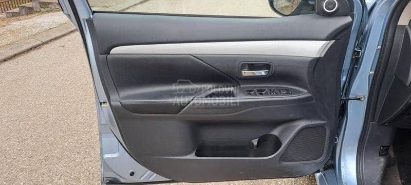 Mitsubishi Outlander 2.0 Plug in Hybrid
