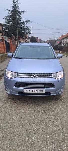 Mitsubishi Outlander 2.0 Plug in Hybrid