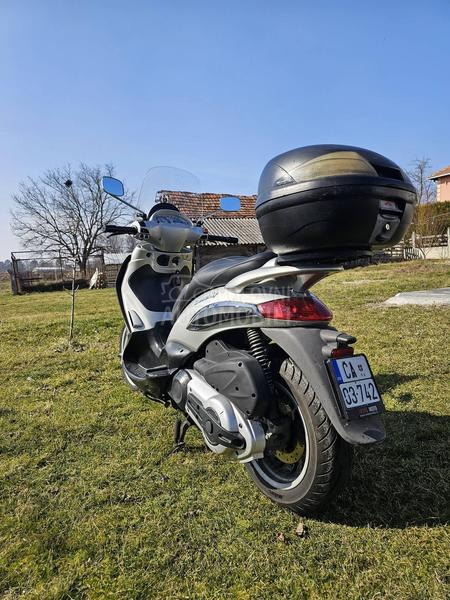 Piaggio Beverly 500