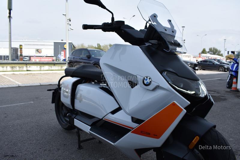 BMW CE 04