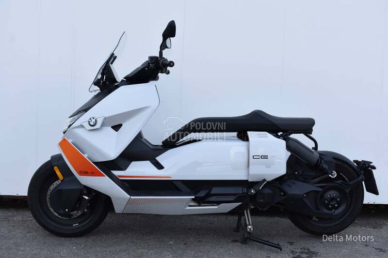 BMW CE 04
