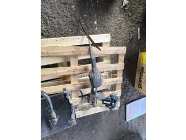 motor brisaca za Mercedes Benz E 124