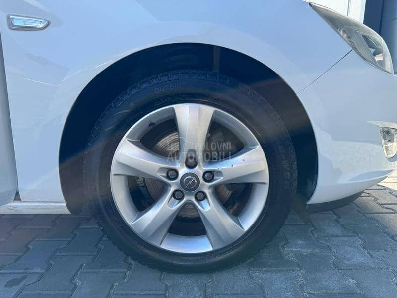 Opel Astra J 1.7 CDTI  SPORT