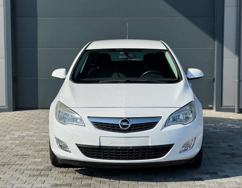 Opel Astra J 1.7 CDTI  SPORT
