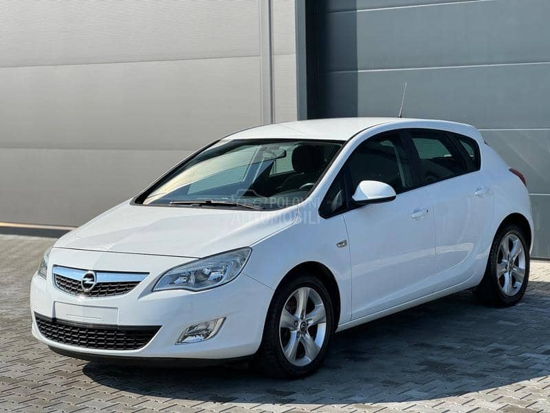 Opel Astra J 1.7 CDTI  SPORT