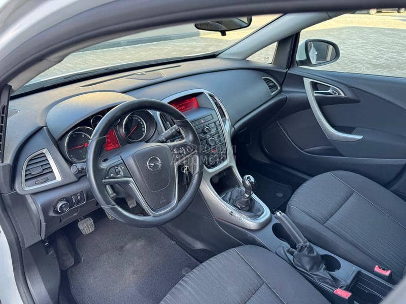 Opel Astra J 1.7 CDTI  SPORT