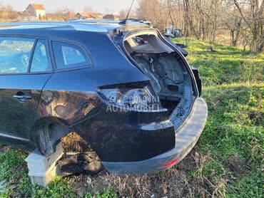 megan 3 zadnji branik stranica za Renault Megane od 2008. do 2015. god.