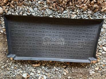 kadica za gepek za Toyota Yaris