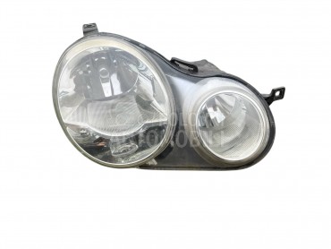 Far za Volkswagen Polo od 2001. do 2006. god.