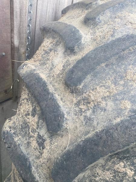 Firestone 520/70 R38