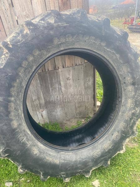 Firestone 520/70 R38