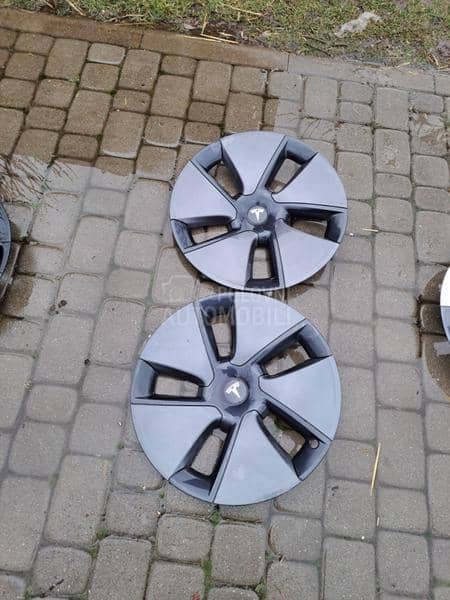 Ratkapne Tesla 18" 