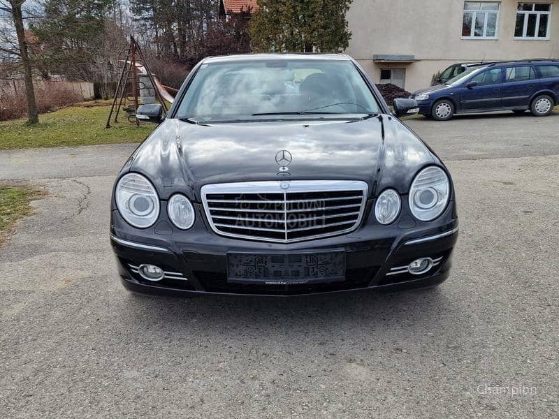 Mercedes Benz E 200 EVO AVANTGARDE