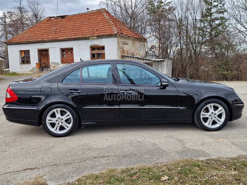 Mercedes Benz E 200 EVO AVANTGARDE