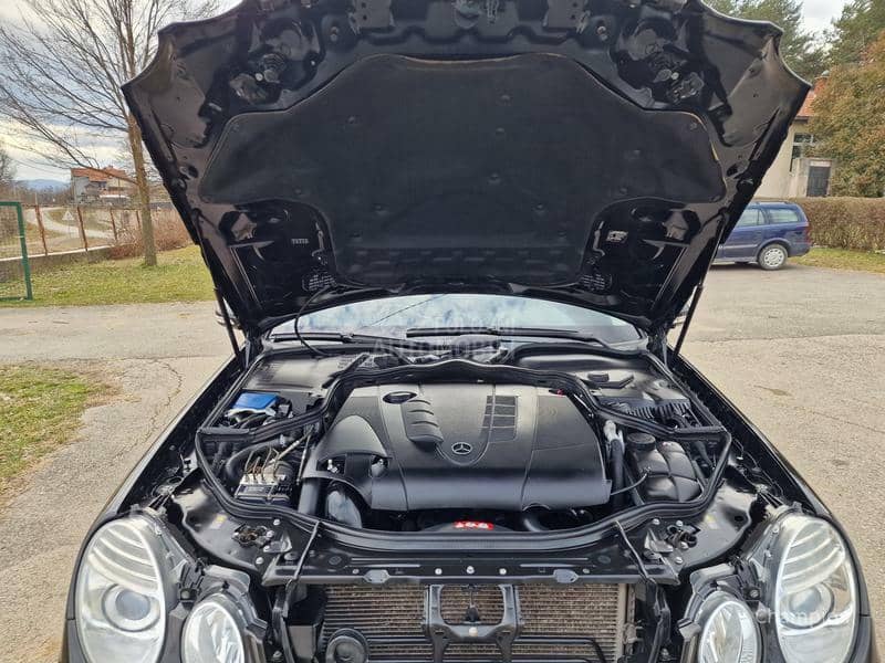 Mercedes Benz E 200 EVO AVANTGARDE