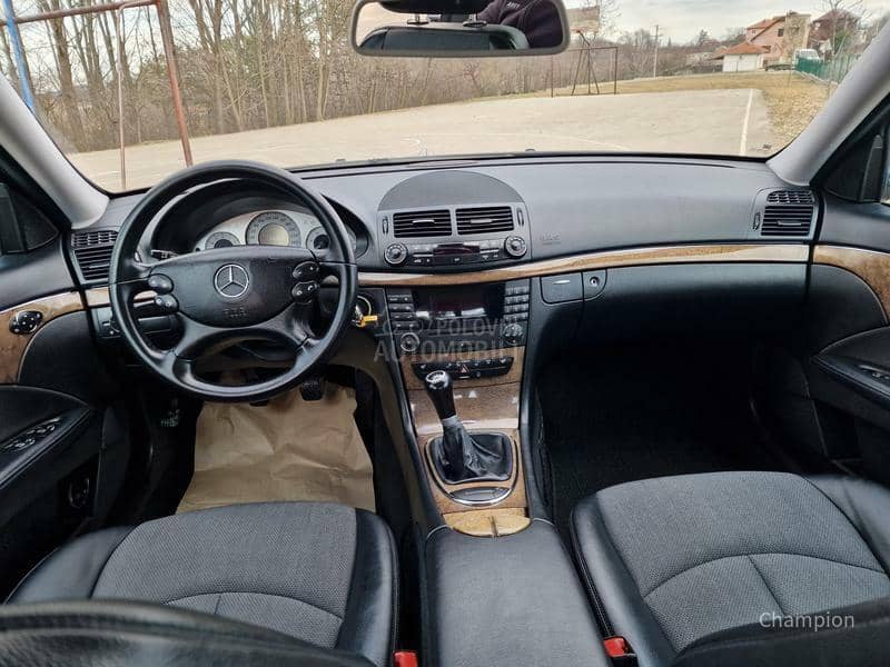 Mercedes Benz E 200 EVO AVANTGARDE