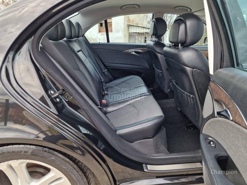 Mercedes Benz E 200 EVO AVANTGARDE