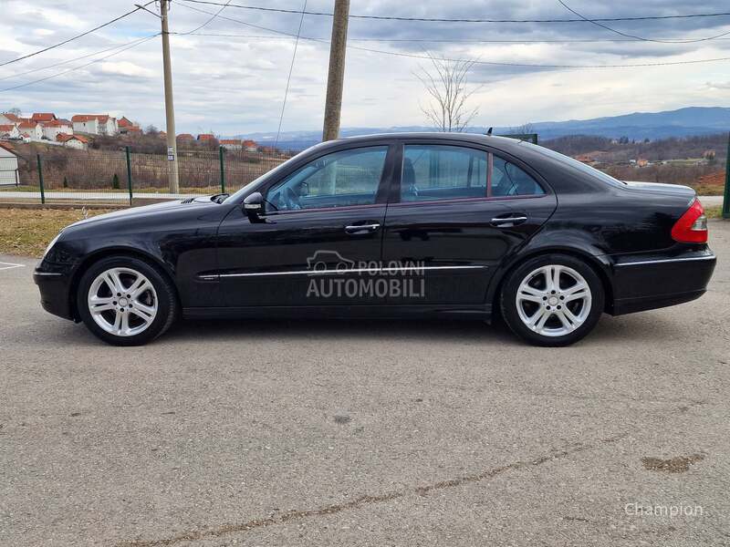 Mercedes Benz E 200 EVO AVANTGARDE