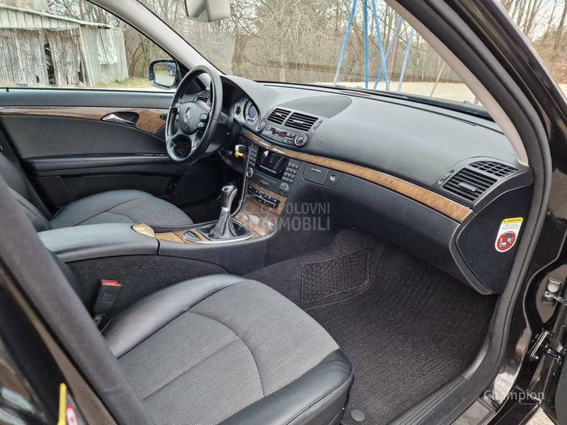 Mercedes Benz E 200 EVO AVANTGARDE