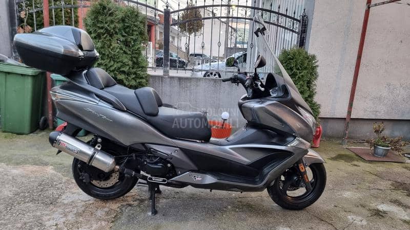 Honda silver wing 400