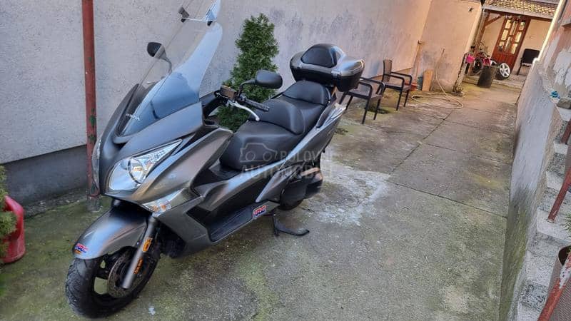 Honda silver wing 400